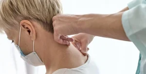 علائم جراحی حنجره